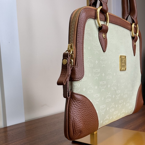 MCM Vintage Leather Trim and Mint Green Satchel - Picture 4 of 15